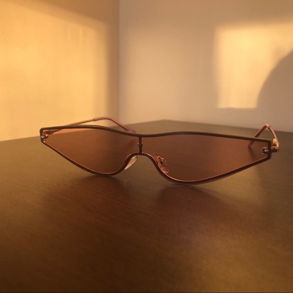 LULU’S Pink Small Sunglasses - Picture 2 of 9